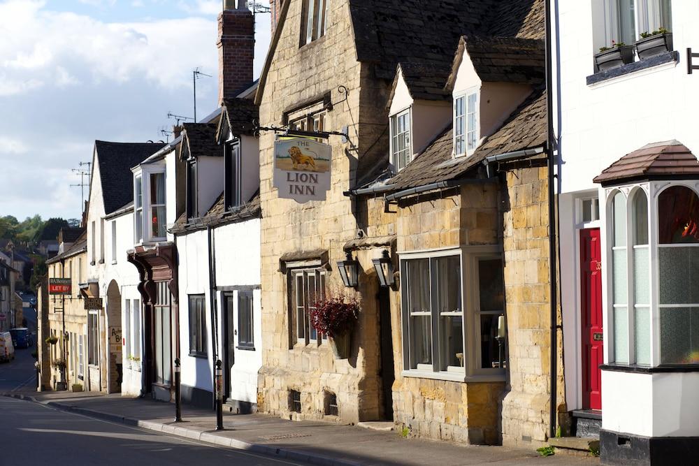 The Lion Inn Winchcombe Exterior photo